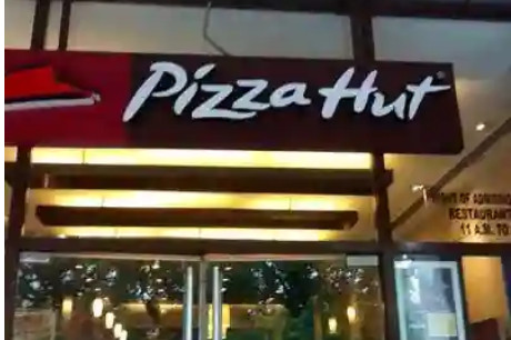 Pizza Hut - Janpath in Delhi, India